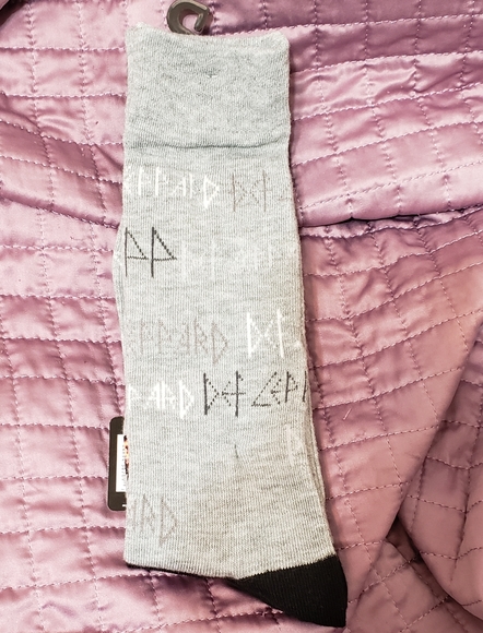 Def Leppard men's crew socks,  2 pairs NWT - Picture 2 of 3